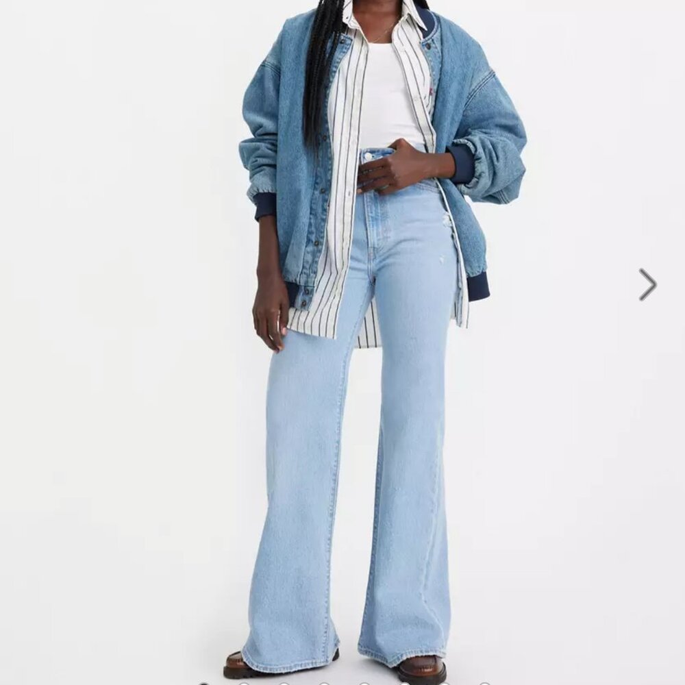 Levi Ribcage Bell Jeans